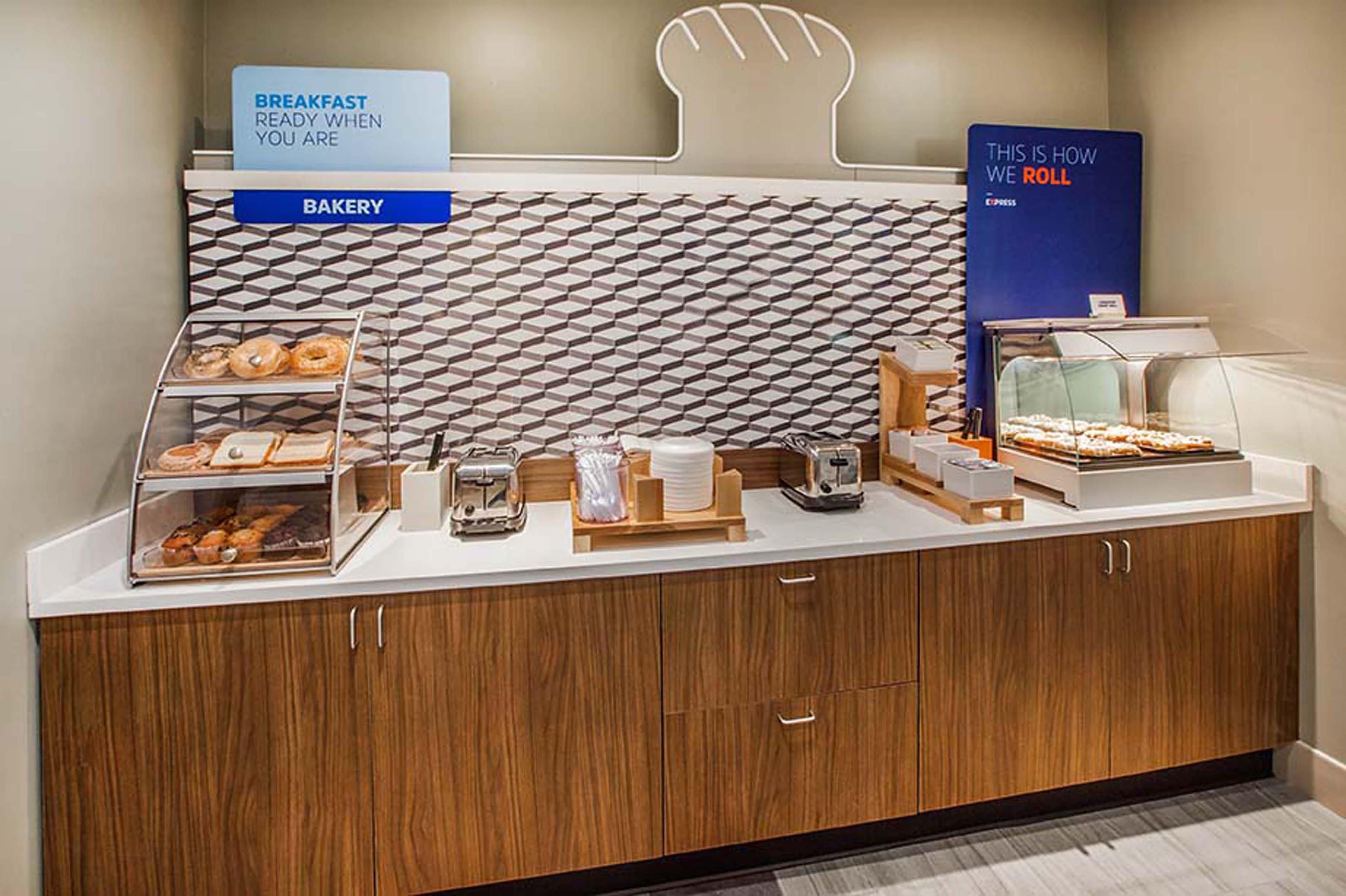 Holiday Inn Express Hotel & Suites Rochester By Ihg Exteriér fotografie