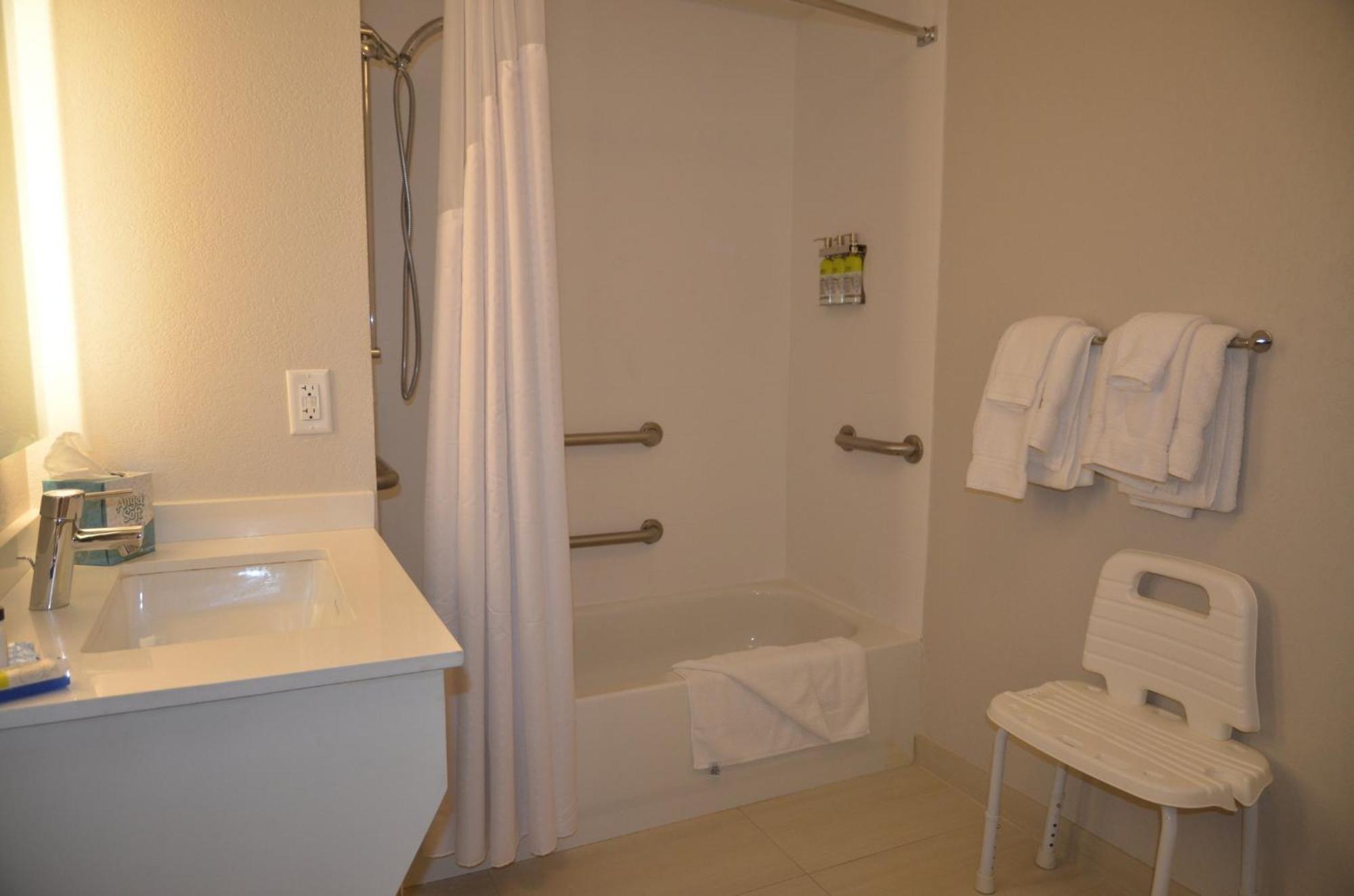 Holiday Inn Express Hotel & Suites Rochester By Ihg Exteriér fotografie