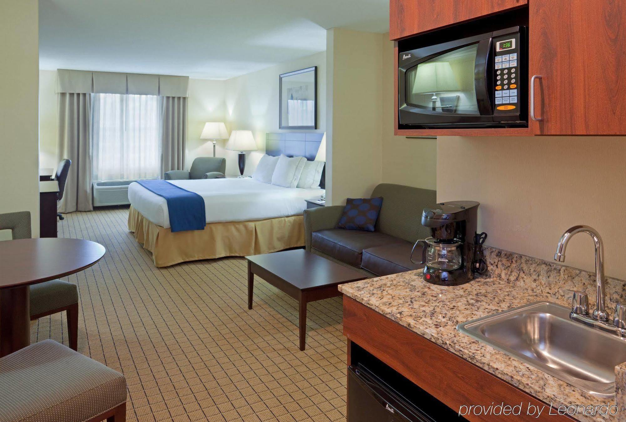 Holiday Inn Express Hotel & Suites Rochester By Ihg Pokoj fotografie